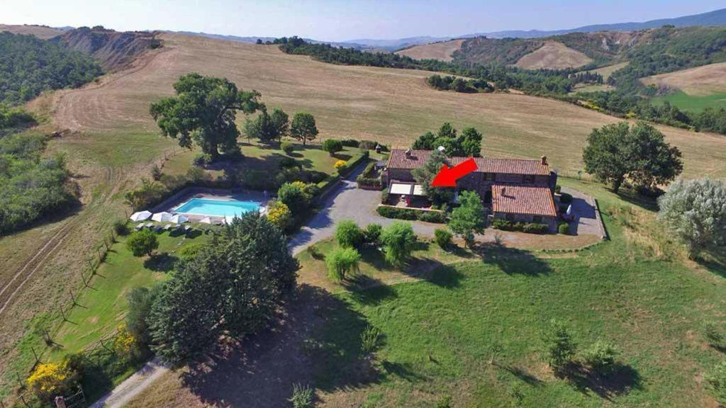 Cottage Le Ginestre Con Piscina In Val D'Orcia Радикофани Екстериор снимка