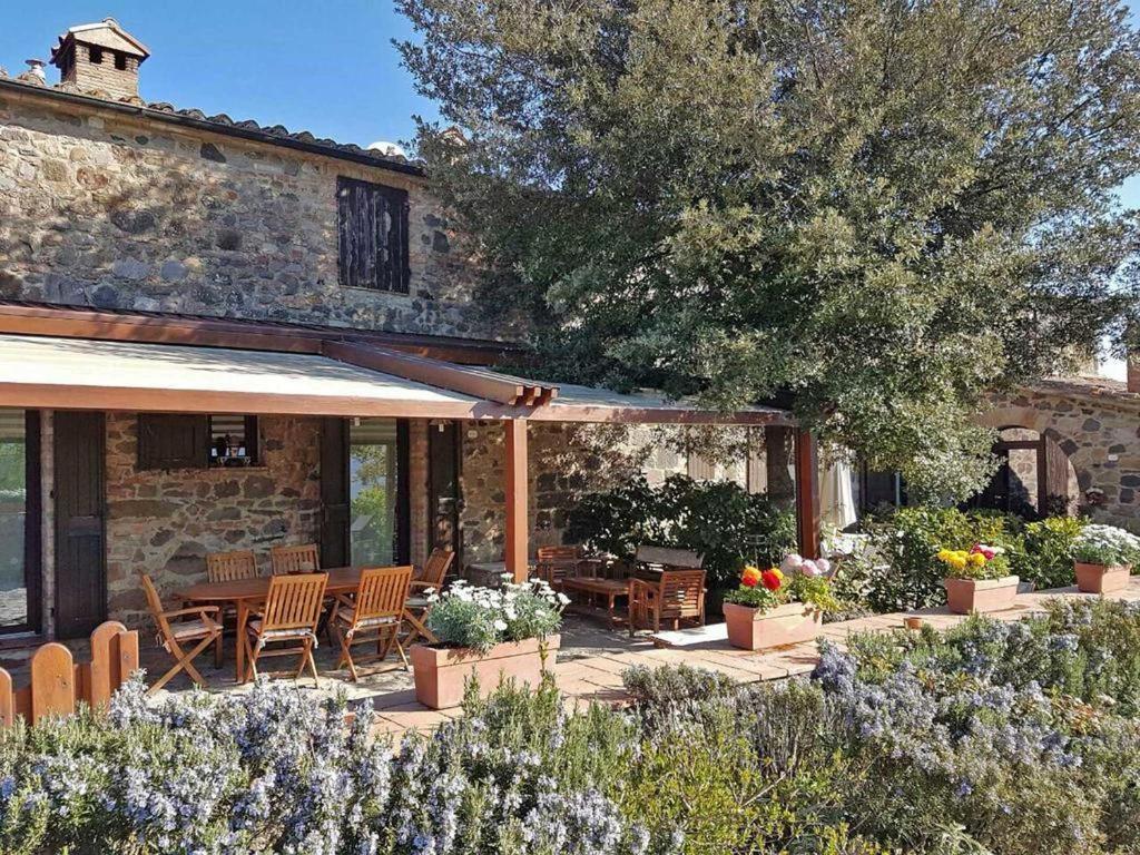 Cottage Le Ginestre Con Piscina In Val D'Orcia Радикофани Екстериор снимка